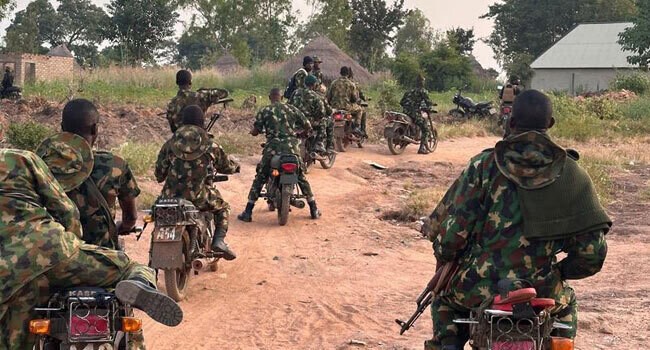 Nigerian Troops Arrest Soldiers and Police in Arms Trafficking Crackdown